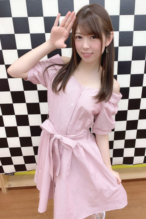 SM女優 ドM女優　あおいれな　私服着衣 プロフィール画像　