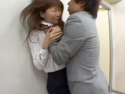 BGR姦 バチボコガチレイプ姦 で 壁に叩きつけられて SM調教される マゾ女 千尋。BGR姦AV バチボコガチ強姦SM画像　エロ AV画像 〜 原千尋 ｜ 蛇縛の奴隷秘書 ｜ JBD102