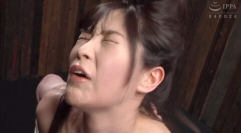 ビンタ責め SM画像 エロ AV画像 〜 葉月桃 ｜ 串刺し拷問 ｜ GTJ 071