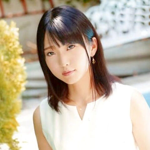 日泉舞香 （ ひいずみまいか ） プライベート 着衣 プロフィール 画像　