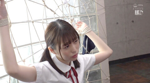 両手を縛られ 大の字に磔られて 不安に満ちた表情が エロい M女 ゆい 。 緊縛拘束 情けなく惨めな表情で磔に縛られる女、 SM画像 エロ AV画像 〜 上川星空 = 天馬ゆい | 緊縛解禁 女子校生中出し孕ませ調教 | IESM-049 | SM調教 SM エロ 画像 SM調教 SMプレイ M女 天馬ゆい = 上川星空、SMAV SMなおとSM。