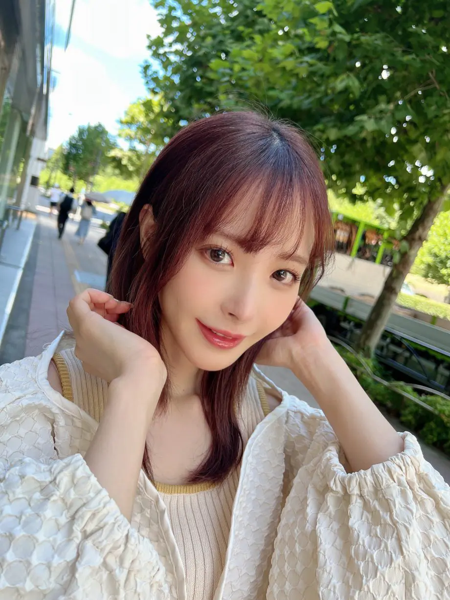 SM女優　AV女優　桃乃木かな （ もものきかな ） オフショット　プロフィール画像