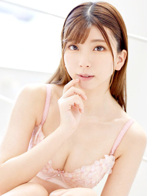 SM女優　AV女優　百咲みいろ ＝ 七咲みいろ（ ももさきみいろ ）下着 プロフィール画像